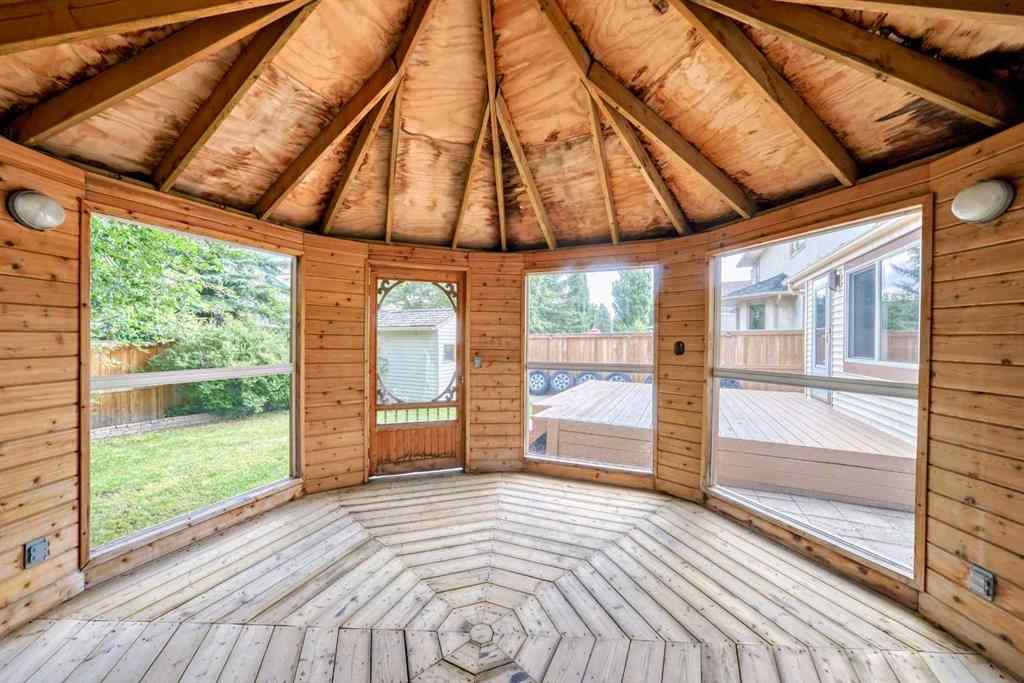 MLS® A2266743 - 51 Douglas Woods Hill SE in Douglasdale/Glen Calgary, Residential