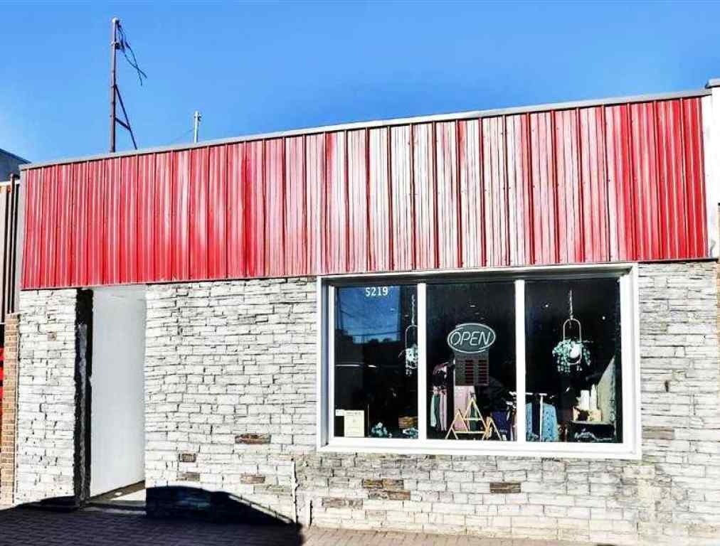 MLS® A2266744 - 5219 48 Avenue   in NONE Taber, Commercial