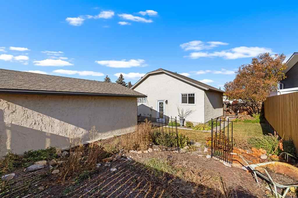 MLS® A2266747 - 217 Acacia Crescent SE in Airdrie Meadows Airdrie, Residential