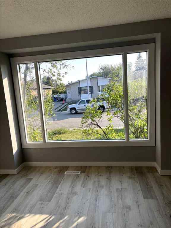 MLS® A2266751 - 8117 94 Street  in Patterson Place Grande Prairie, Residential