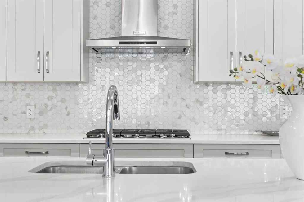 MLS® A2266752 - 224 Cranbrook Drive SE in Cranston Calgary, Residential