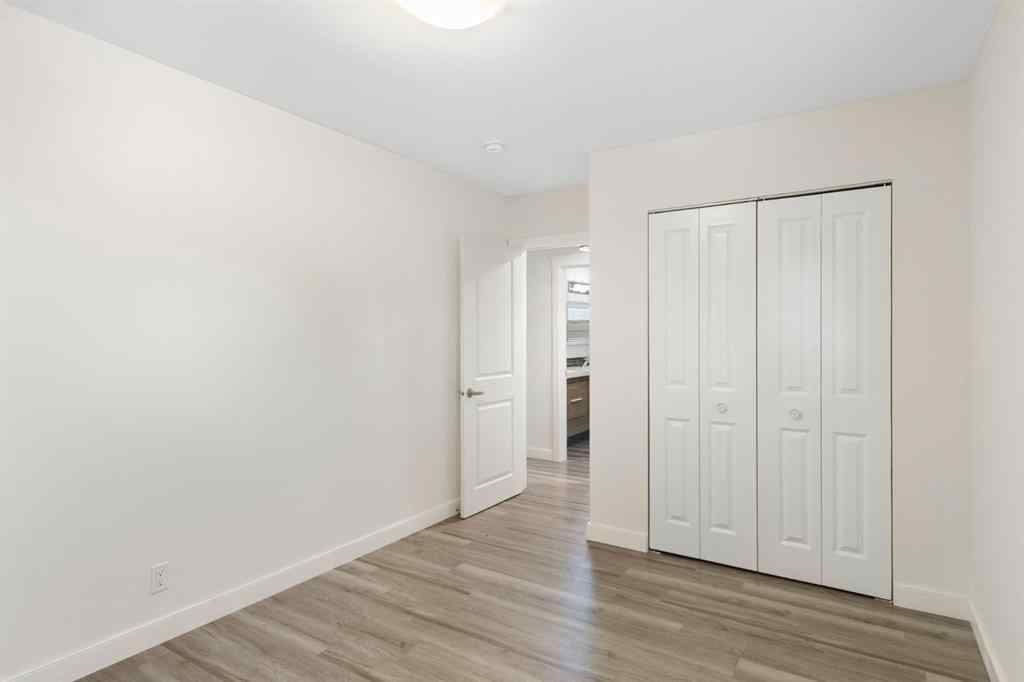 MLS® A2266755 - 6023 Thornbank Drive  in Thorncliffe Calgary, Residential