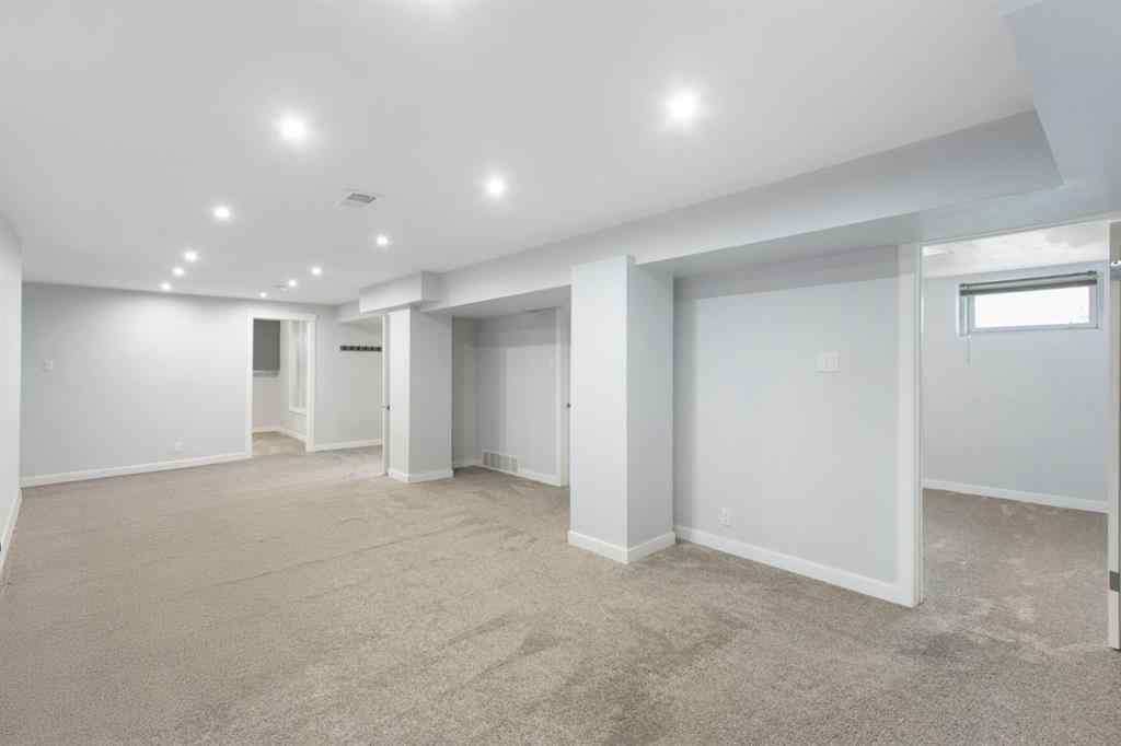 MLS® A2266755 - 6023 Thornbank Drive  in Thorncliffe Calgary, Residential