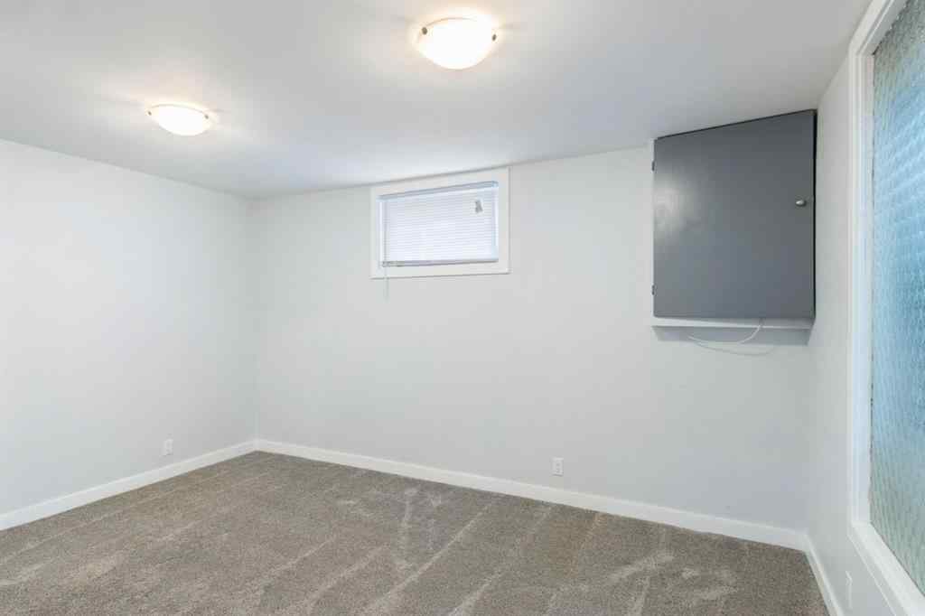 MLS® A2266755 - 6023 Thornbank Drive  in Thorncliffe Calgary, Residential