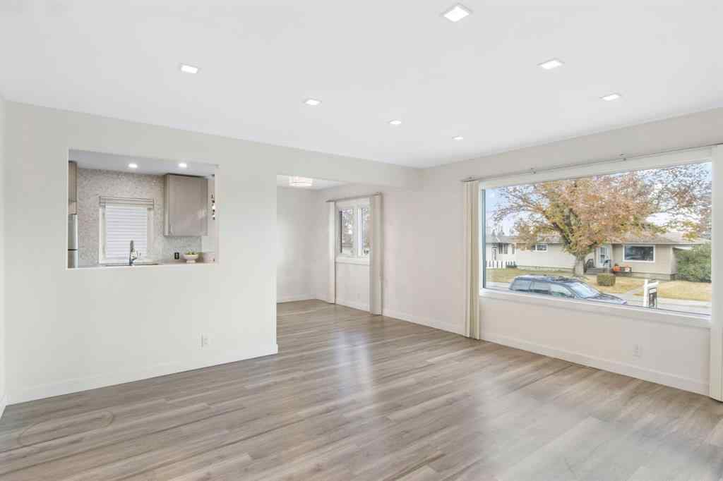 MLS® A2266755 - 6023 Thornbank Drive  in Thorncliffe Calgary, Residential