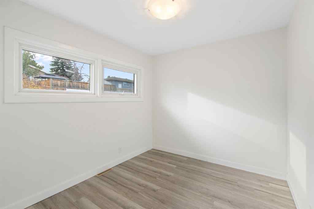 MLS® A2266755 - 6023 Thornbank Drive  in Thorncliffe Calgary, Residential