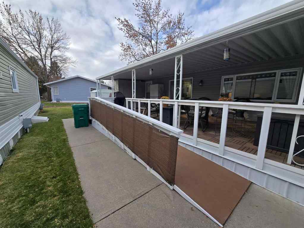 MLS® A2266757 - 2906 30 Avenue S in Parkbridge Estates Lethbridge, Mobile