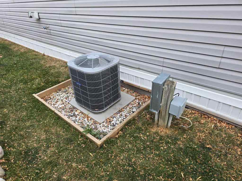 MLS® A2266757 - 2906 30 Avenue S in Parkbridge Estates Lethbridge, Mobile