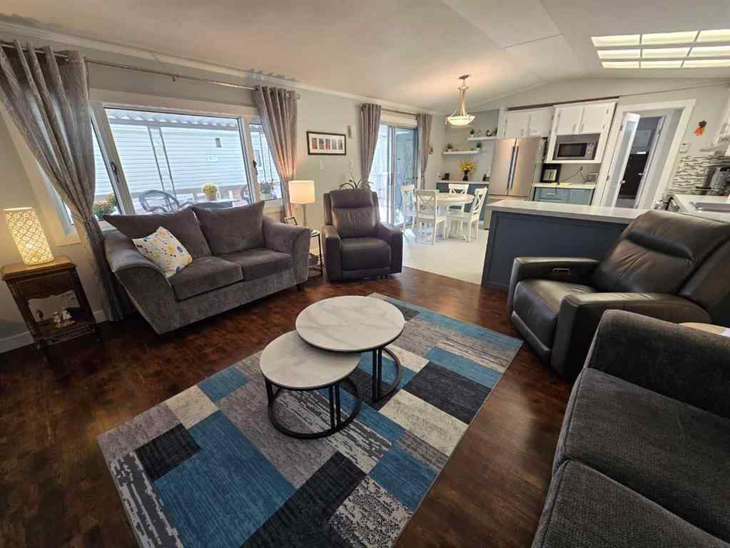 MLS® A2266757 - 2906 30 Avenue S in Parkbridge Estates Lethbridge, Mobile