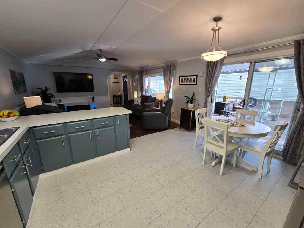 MLS® A2266757 - 2906 30 Avenue S in Parkbridge Estates Lethbridge, Mobile