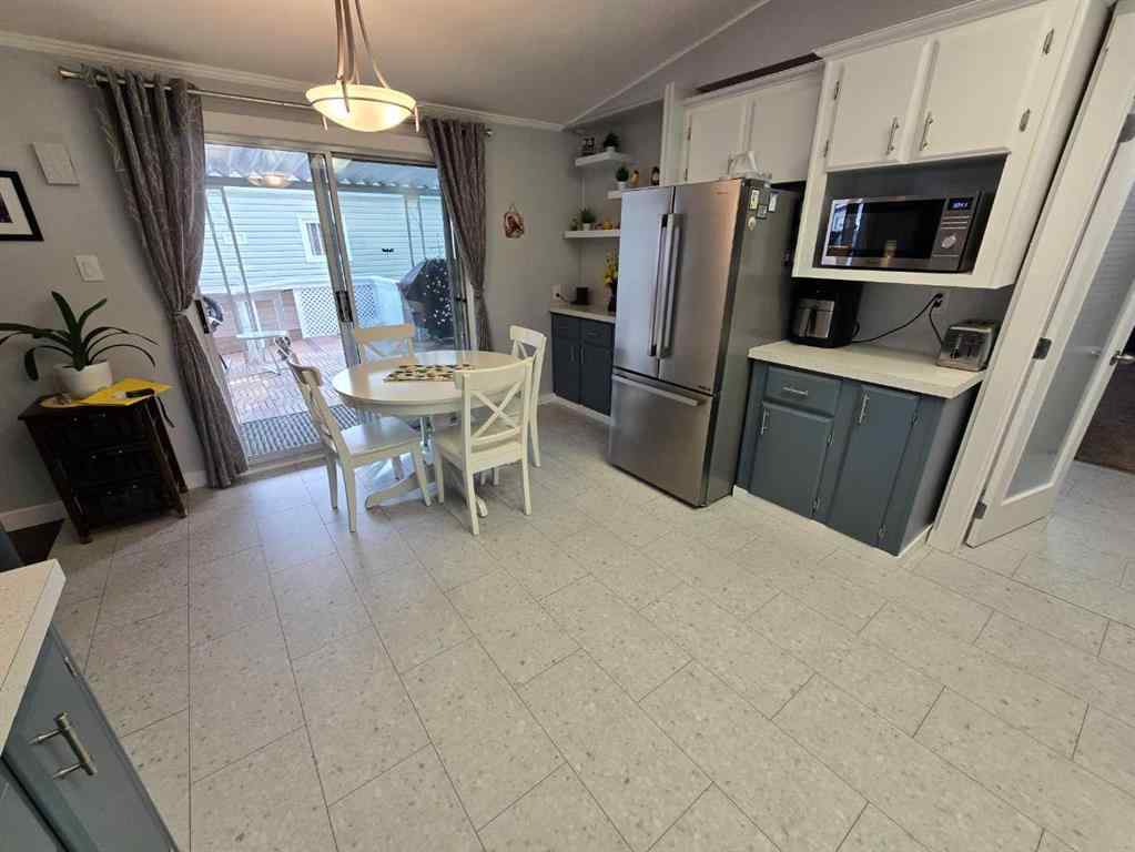 MLS® A2266757 - 2906 30 Avenue S in Parkbridge Estates Lethbridge, Mobile