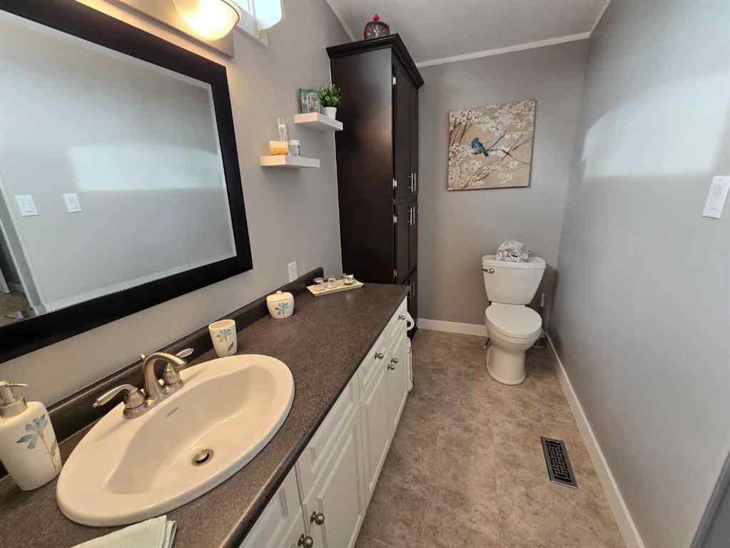 MLS® A2266757 - 2906 30 Avenue S in Parkbridge Estates Lethbridge, Mobile