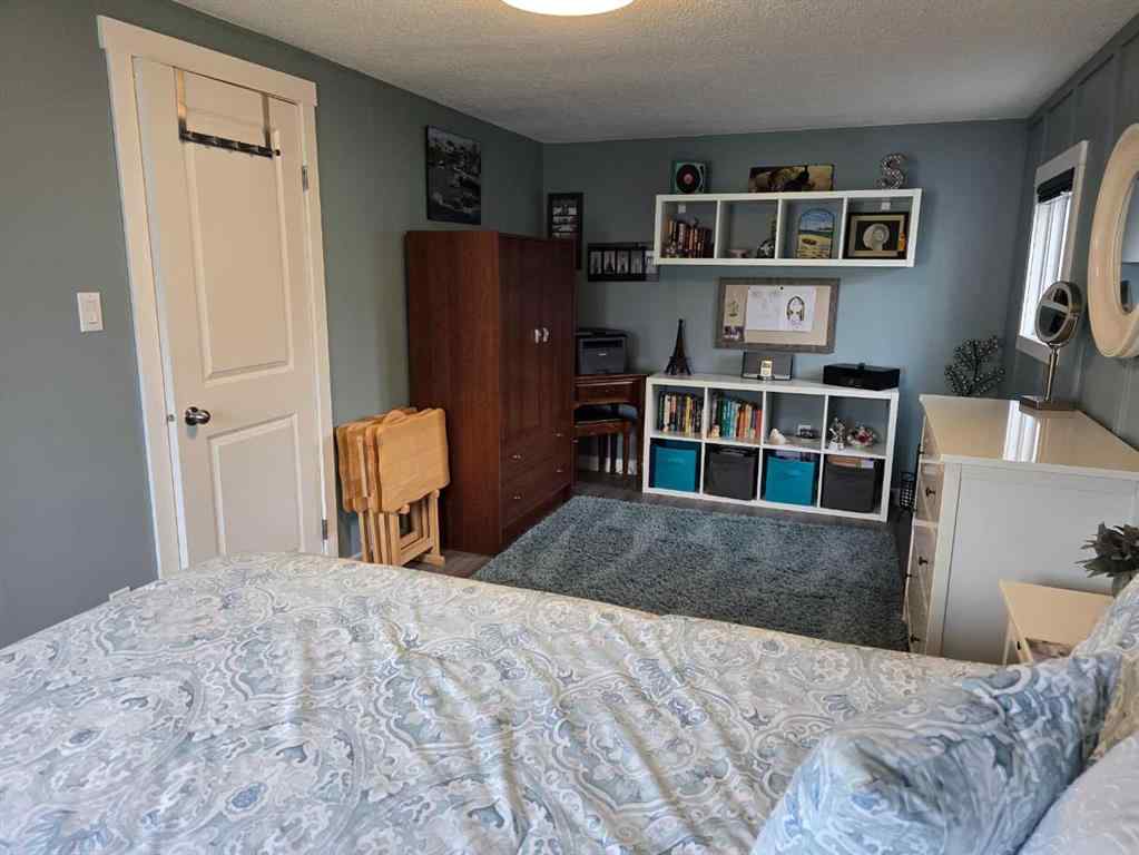 MLS® A2266757 - 2906 30 Avenue S in Parkbridge Estates Lethbridge, Mobile