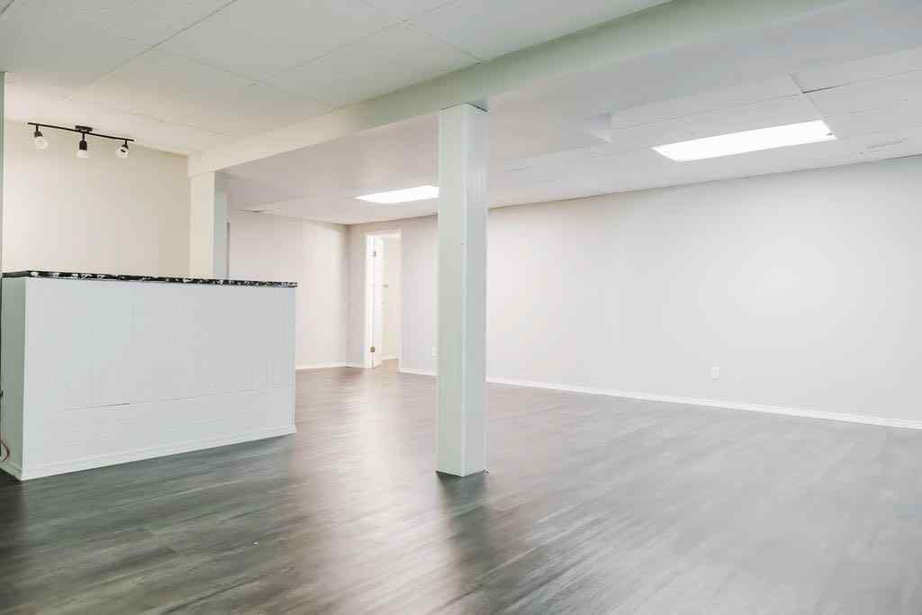 MLS® A2266758 - 6930 98 Street   in South Patterson Place Grande Prairie, Residential