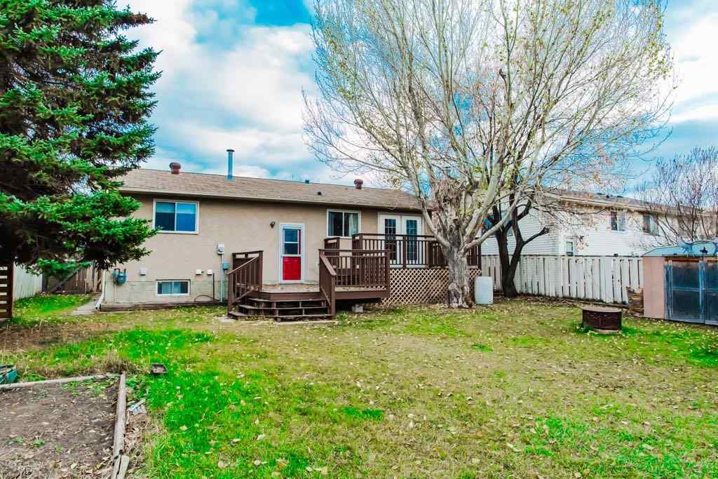 MLS® A2266758 - 6930 98 Street   in South Patterson Place Grande Prairie, Residential