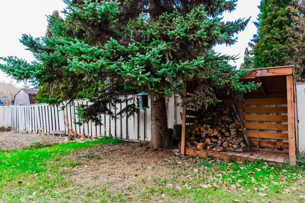 MLS® A2266758 - 6930 98 Street   in South Patterson Place Grande Prairie, Residential