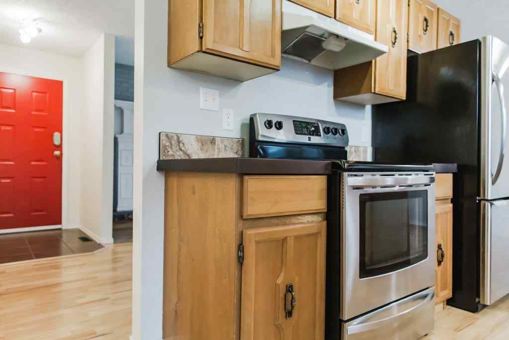 MLS® A2266758 - 6930 98 Street   in South Patterson Place Grande Prairie, Residential