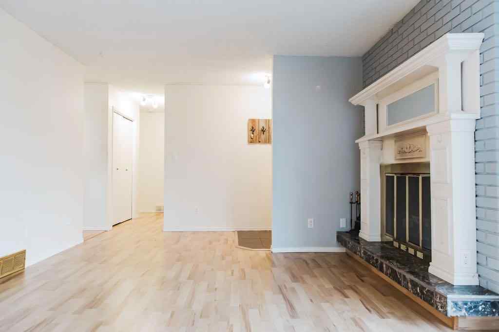 MLS® A2266758 - 6930 98 Street   in South Patterson Place Grande Prairie, Residential