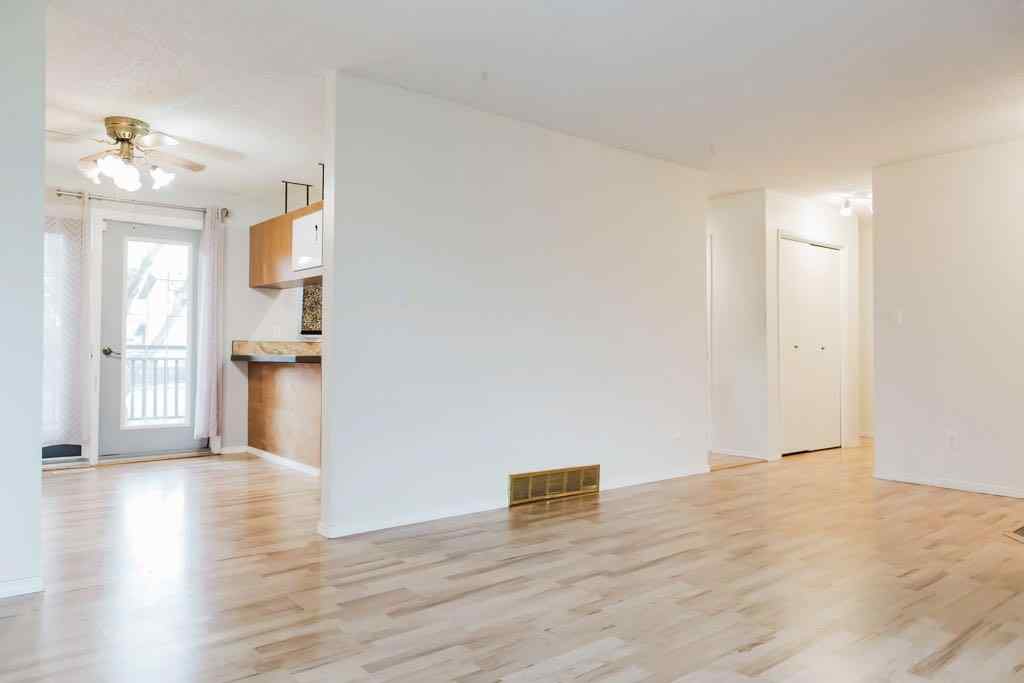 MLS® A2266758 - 6930 98 Street   in South Patterson Place Grande Prairie, Residential