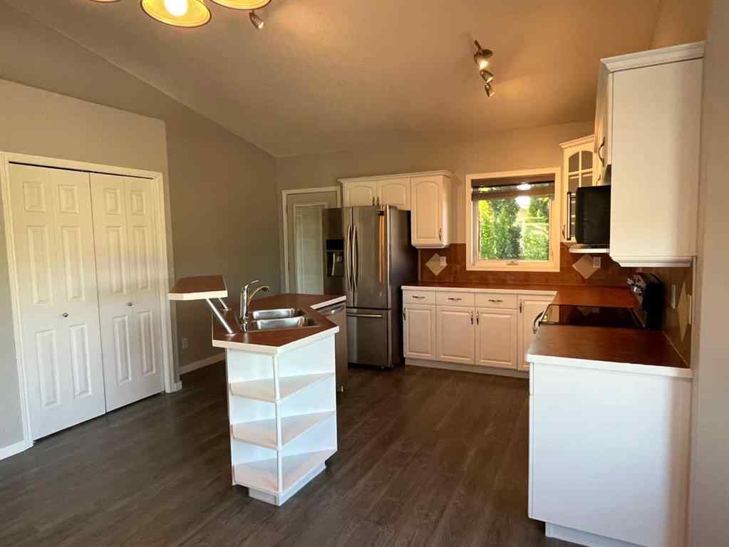 MLS® A2266761 - 234 Chilcotin Road W in Indian Battle Heights Lethbridge, Residential