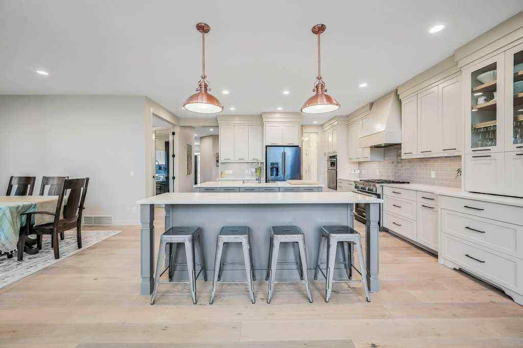 MLS® A2266762 - 33 Shawnee Heath SW in Shawnee Slopes Calgary, Residential