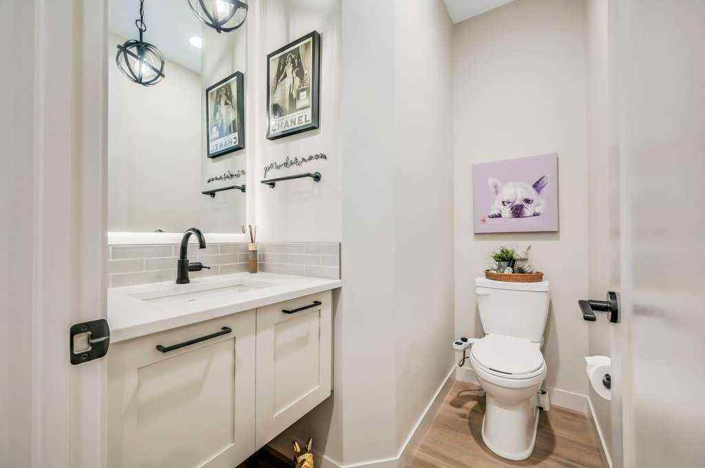 MLS® A2266762 - 33 Shawnee Heath SW in Shawnee Slopes Calgary, Residential