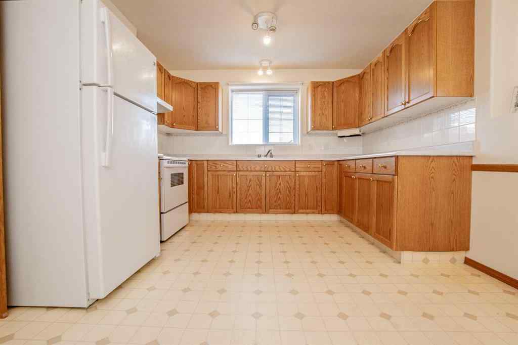 MLS® A2266770 - Unit ##3 913 4 Avenue  in NONE Beaverlodge, Residential