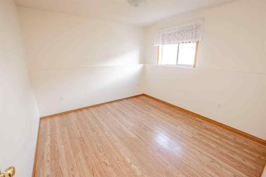 MLS® A2266770 - Unit ##3 913 4 Avenue  in NONE Beaverlodge, Residential