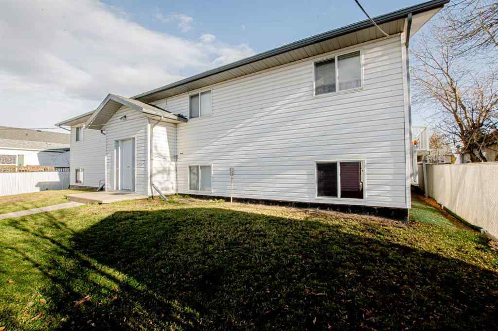 MLS® A2266770 - Unit ##3 913 4 Avenue  in NONE Beaverlodge, Residential