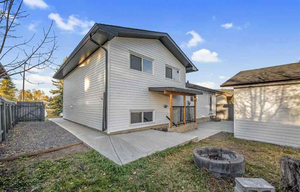 MLS® A2266772 - 116 Queen Anne Road SE in Queensland Calgary, Residential