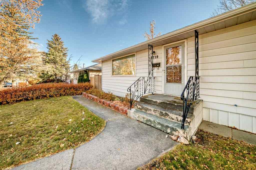 MLS® A2266777 - 4739 26 Avenue SW in Glenbrook Calgary, Residential