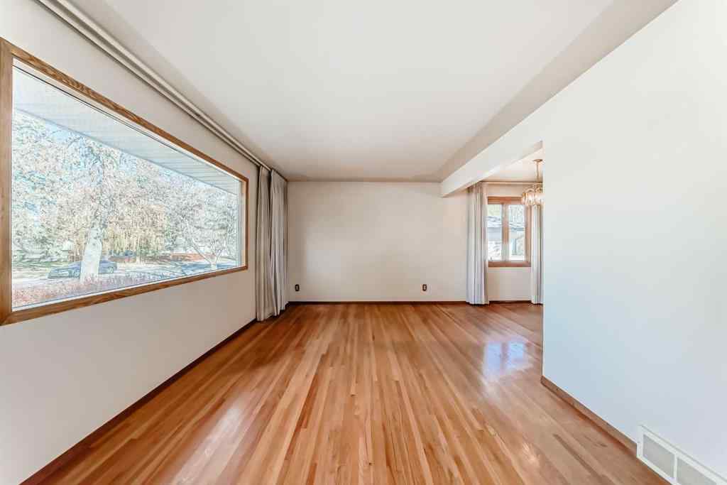 MLS® A2266777 - 4739 26 Avenue SW in Glenbrook Calgary, Residential