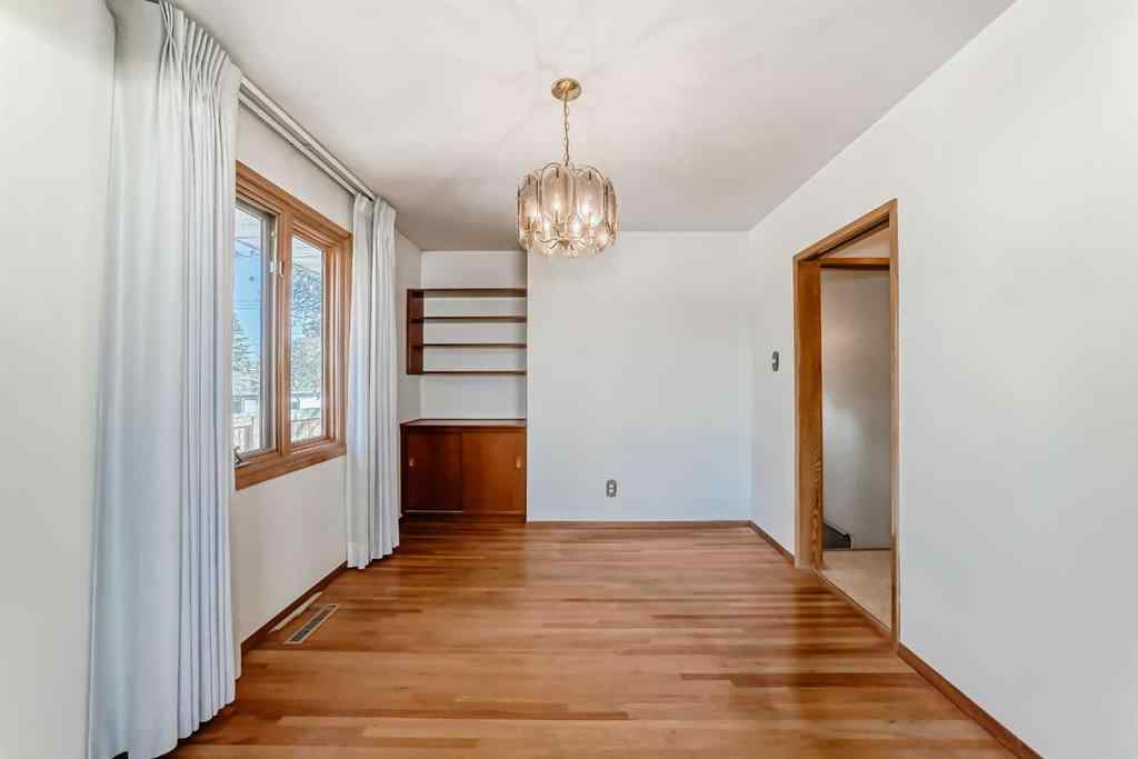 MLS® A2266777 - 4739 26 Avenue SW in Glenbrook Calgary, Residential