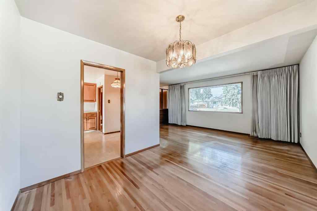 MLS® A2266777 - 4739 26 Avenue SW in Glenbrook Calgary, Residential