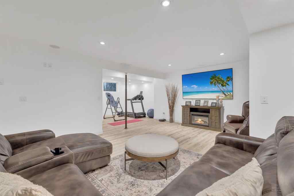 MLS® A2266778 - 15 Creek Road  in Wolf Creek Estates Rural Ponoka County, Residential