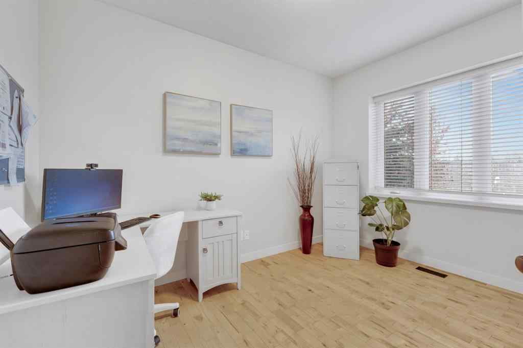 MLS® A2266778 - 15 Creek Road  in Wolf Creek Estates Rural Ponoka County, Residential