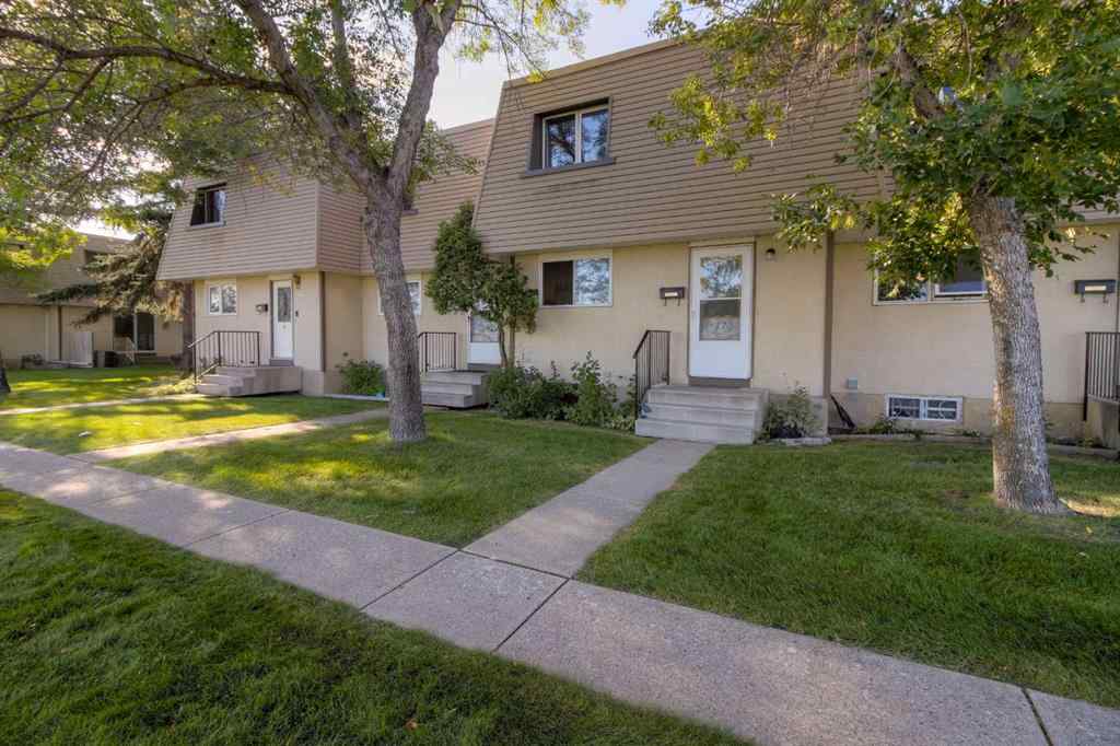 MLS® A2266782 - Unit #17 115 Lafayette Boulevard W in Varsity Village Lethbridge, Residential