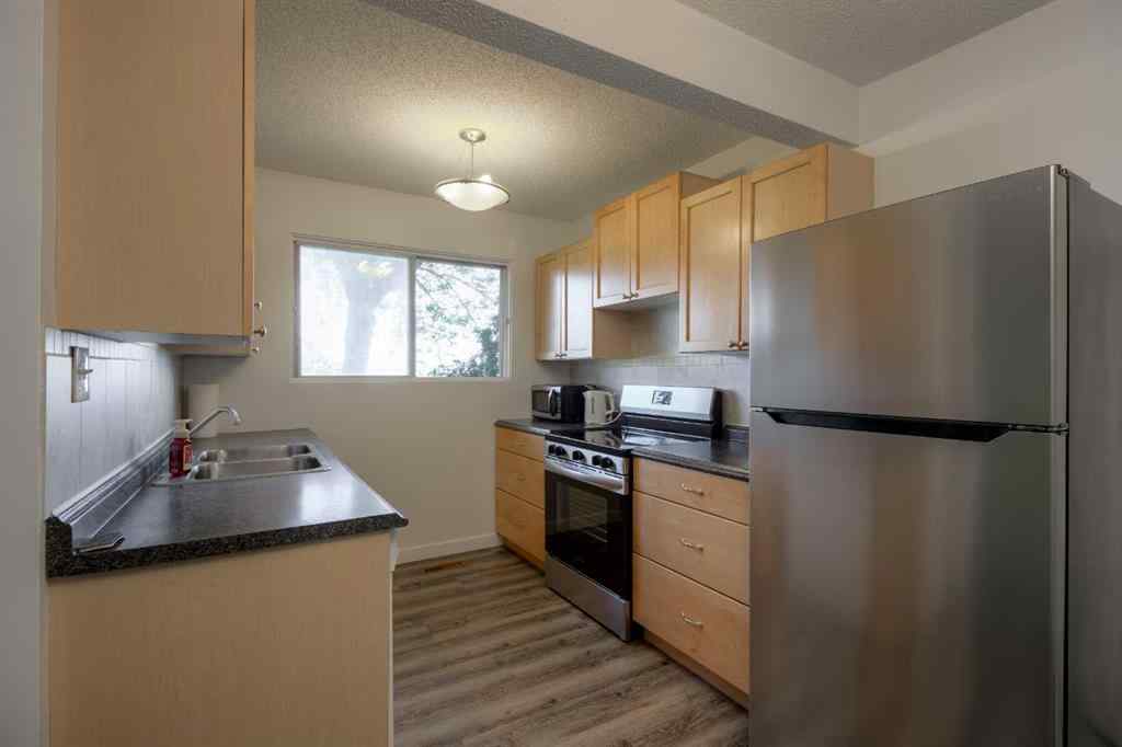 MLS® A2266782 - Unit #17 115 Lafayette Boulevard W in Varsity Village Lethbridge, Residential