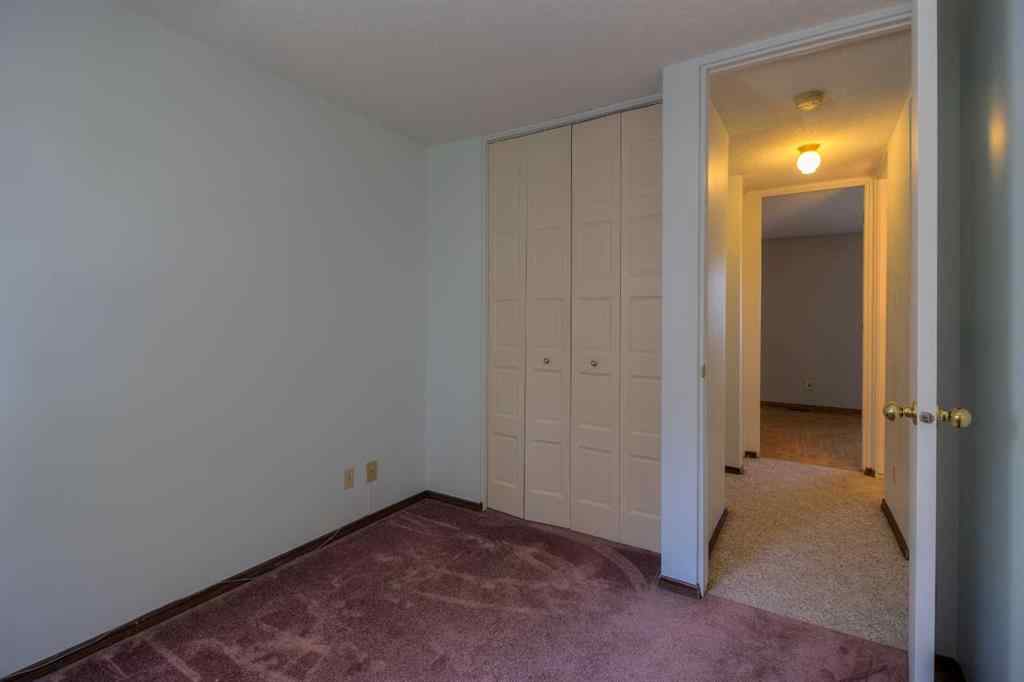 MLS® A2266782 - Unit #17 115 Lafayette Boulevard W in Varsity Village Lethbridge, Residential