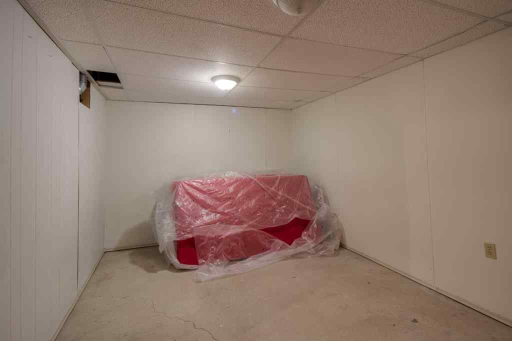 MLS® A2266782 - Unit #17 115 Lafayette Boulevard W in Varsity Village Lethbridge, Residential