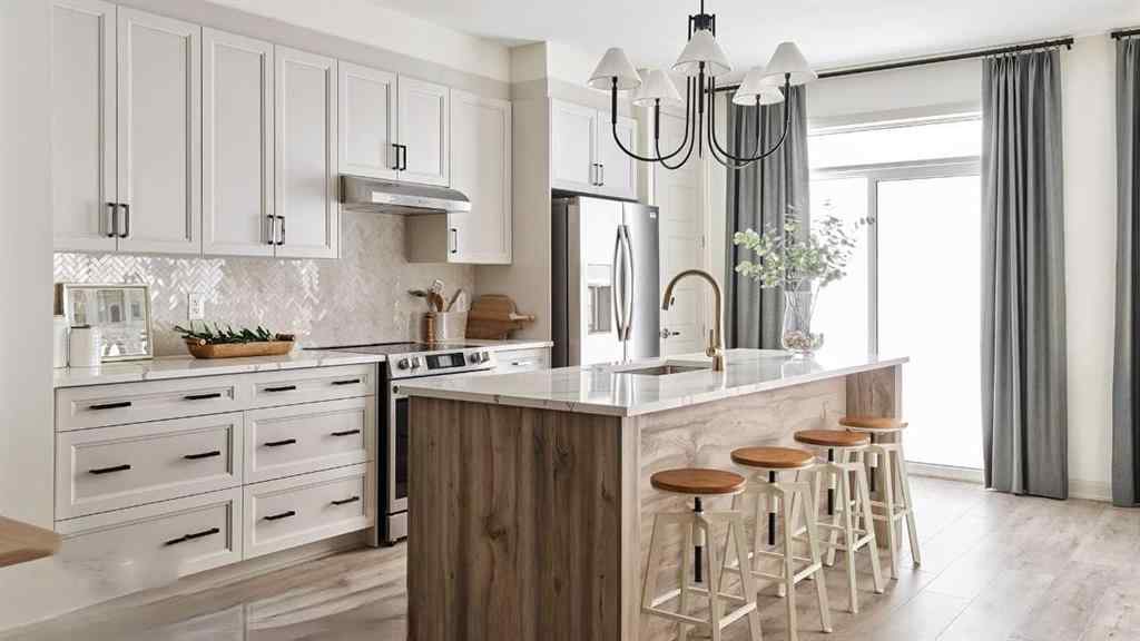 MLS® A2266786 - 1095 Fowler Road SW in Wildflower Airdrie, Residential