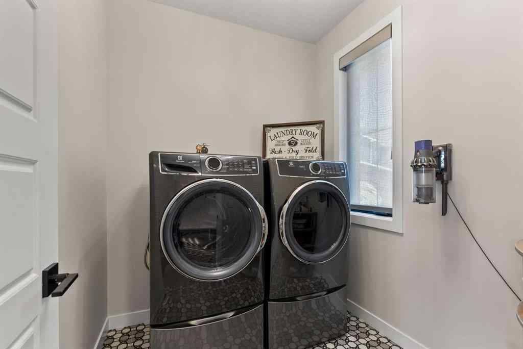 MLS® A2266796 - 32 Monterra Landing  in Monterra Rural Rocky View County, Residential