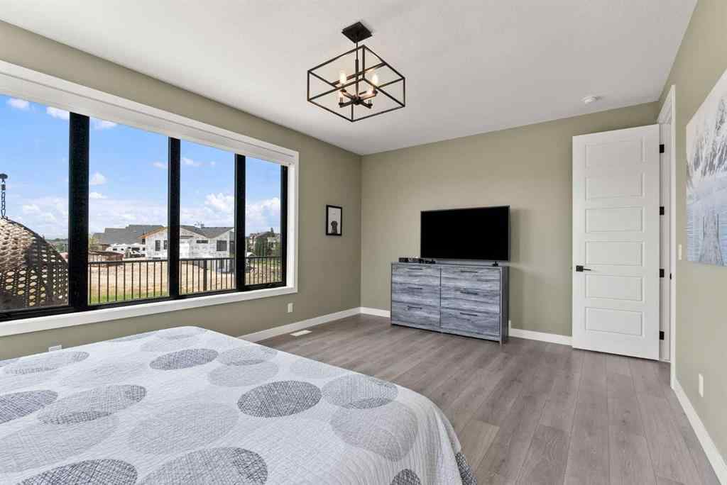 MLS® A2266796 - 32 Monterra Landing  in Monterra Rural Rocky View County, Residential