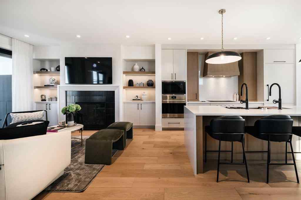 MLS® A2266801 - Unit #208 1700 73 Street SW in Aspen Woods Calgary, Residential