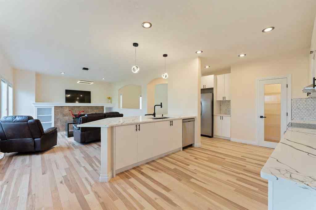 MLS® A2266803 - 20 Sherwood Circle NW in Sherwood Calgary, Residential