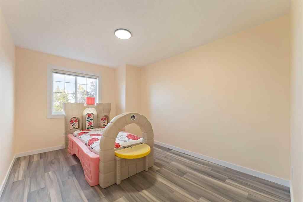 MLS® A2266803 - 20 Sherwood Circle NW in Sherwood Calgary, Residential