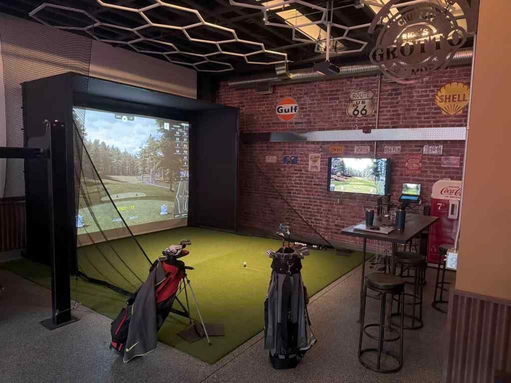 MLS® A2266804 - Unit ##1 25 Southbank Crescent  in Southbank Business Park Okotoks, Commercial