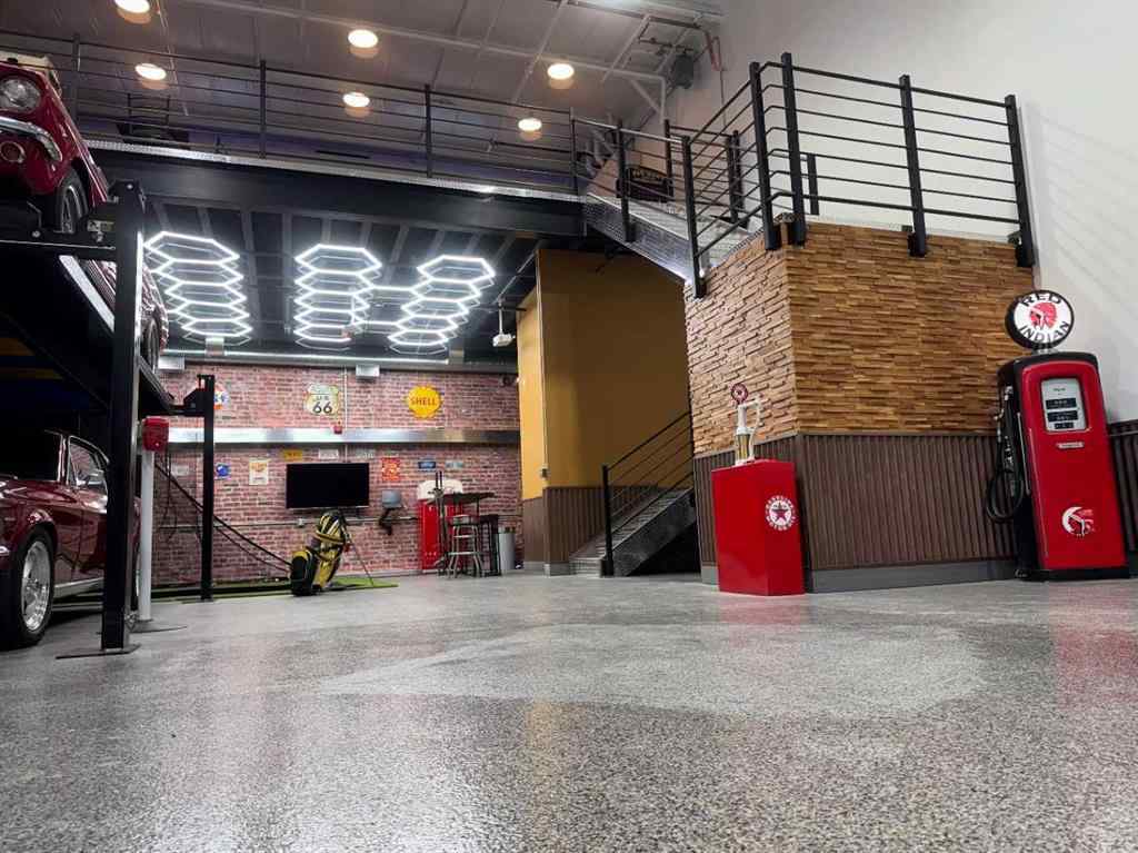 MLS® A2266804 - Unit ##1 25 Southbank Crescent  in Southbank Business Park Okotoks, Commercial