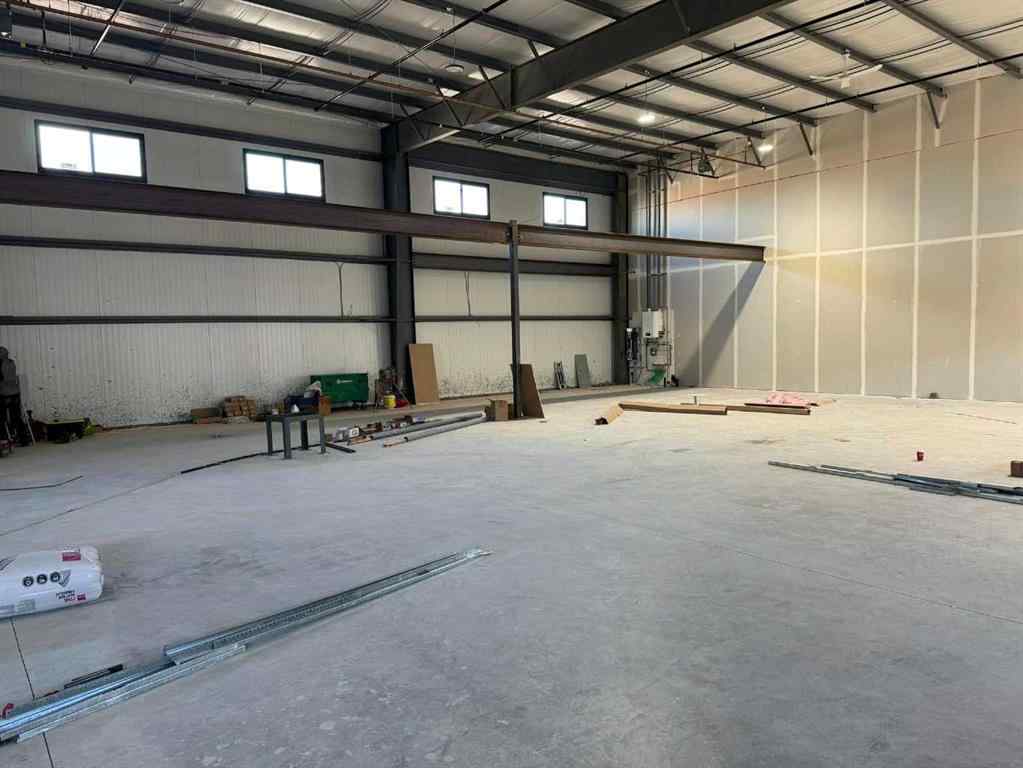 MLS® A2266804 - Unit ##1 25 Southbank Crescent  in Southbank Business Park Okotoks, Commercial