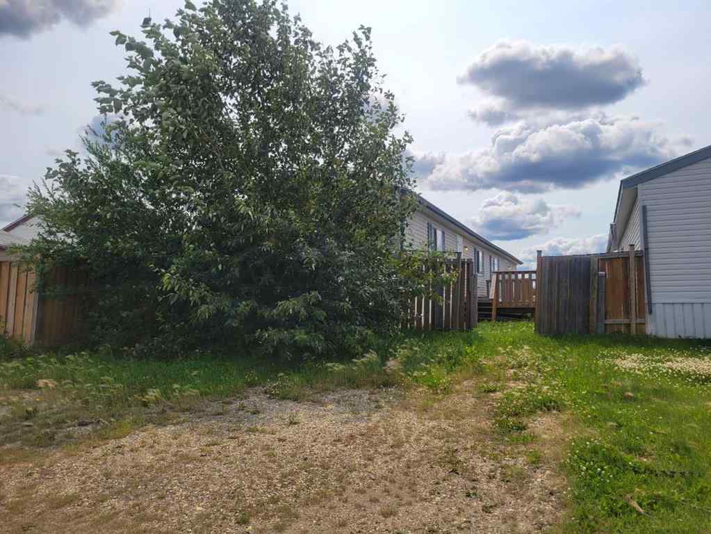 MLS® A2266807 - 9006 87 Avenue  in MH - Creekside Grande Prairie, Residential